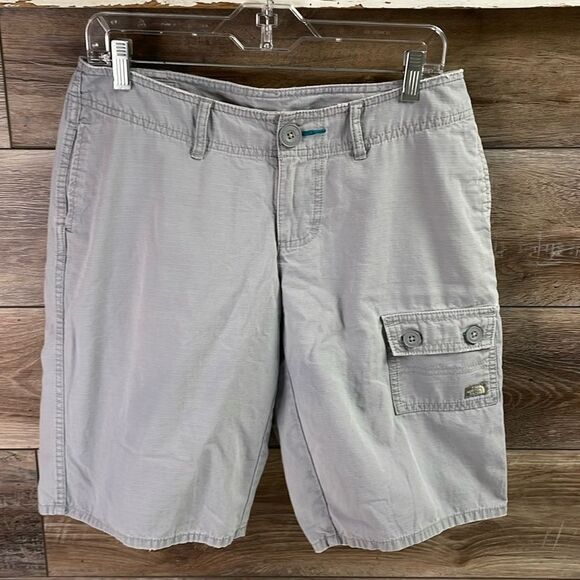 THE NORTH FACE Women's Cargo Shorts 8L Cotton Grey Y2K - Picture 2 of 8